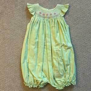 VGUC Willbeth light green smocked romper